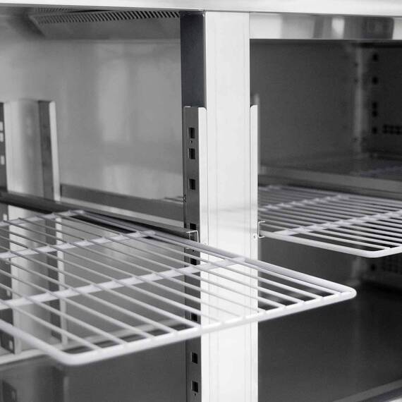 Vaiotec Kühltisch / 3-türig - Monoblock, 1795 x 700 mm