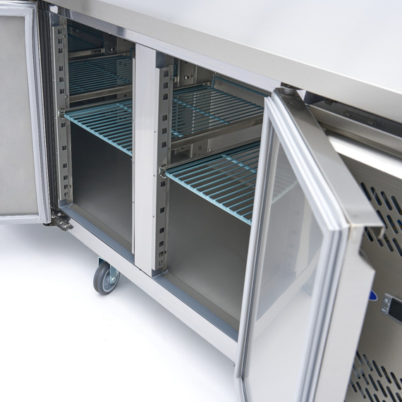 Maxima Gastro Kühltisch - 223 cm - 4 Türen