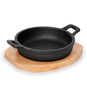 Was Germany Servierpfanne IRON DINING, mit Holzuntersetzer, Ø 16 cm, Höhe 3,5 cm, Gusseisen, Holz
