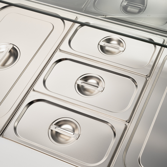Starline Saladette mit Glasaufsatz, 3-türig, GN 1/1, Aufnahme 16x GN1/4, 1365x700x1345 mm (BxTxH)
