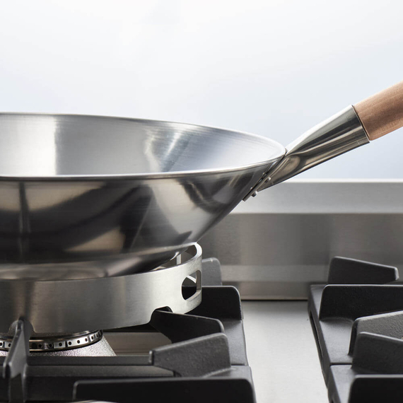 Stalgast Gasherd 4 Brenner (2x5+2x7) mit Gasbackofen (GN 2/1), Serie 700 ND
