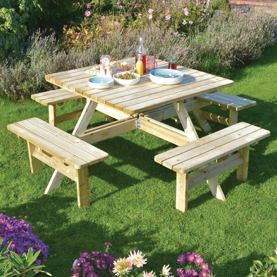 Rowlinson Quadratischer Picknicktisch aus Holz
